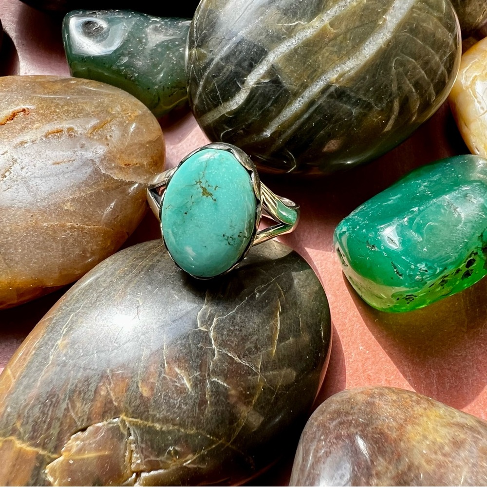 Turquoise Silver Ring - Picture 2 of 8